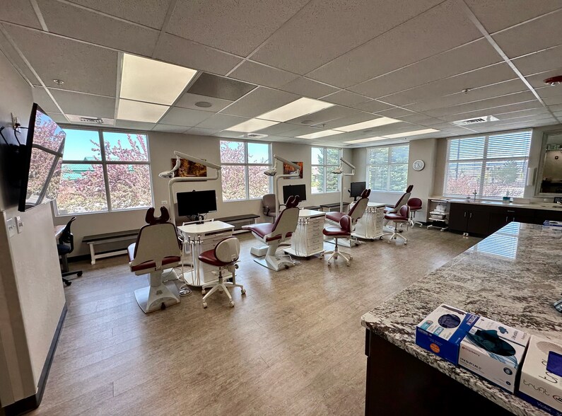 More Photos Of 16830 Northgate Dr, Parker Medical For Sale