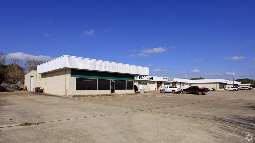 Primary Photo Of 12701 Fuqua St, Houston Showroom For Lease