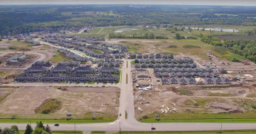 More Photos Of 10293 Glendon Dr, Komoka Showroom For Lease