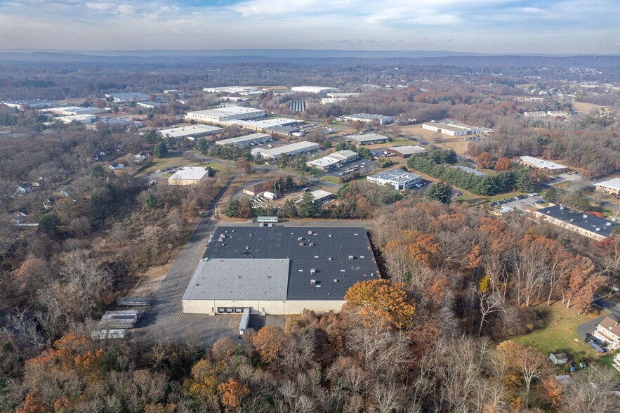 More Photos Of 609 Silver St, Agawam Warehouse For Lease