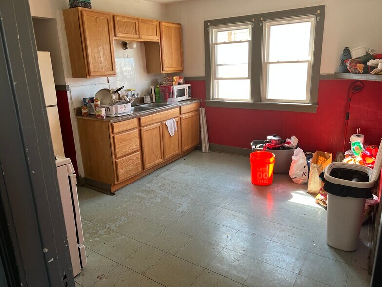 More Photos Of 159 Vulcan St, Buffalo Apartments For Sale