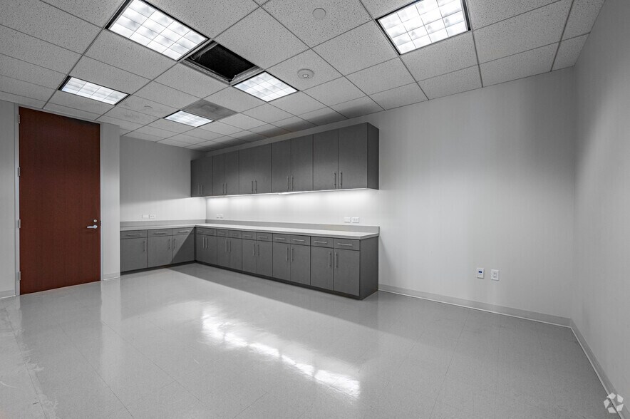 Photo of 16th Floor Ste 1650