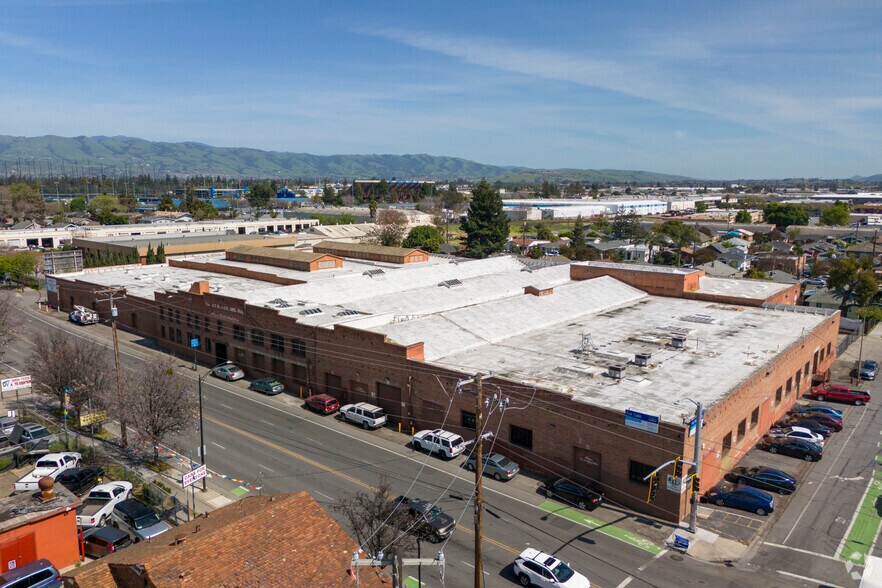Primary Photo Of 1102 S 3rd St, San Jose Warehouse For Sale