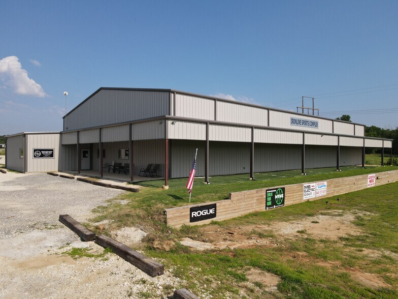 Primary Photo Of 9129 FM 678, Whitesboro Manufacturing For Sale