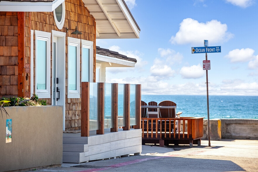More Photos Of 3795 Ocean Front Walk, San Diego Apartments For Sale