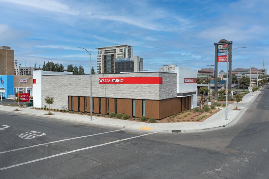 More Photos Of 17 W Washington St, Stockton Bank For Sale