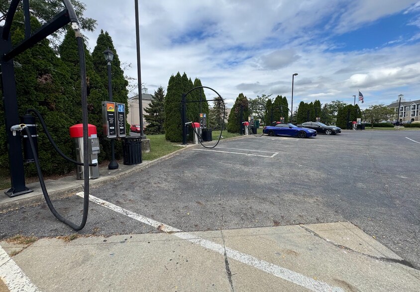 More Photos Of 8888 Moreland St, Powell Carwash For Sale