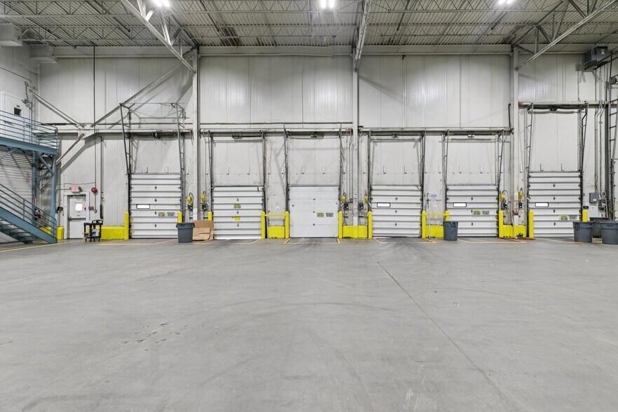 More Photos Of 380 Willow Springs Ln, York Refrigeration Cold Storage For Lease