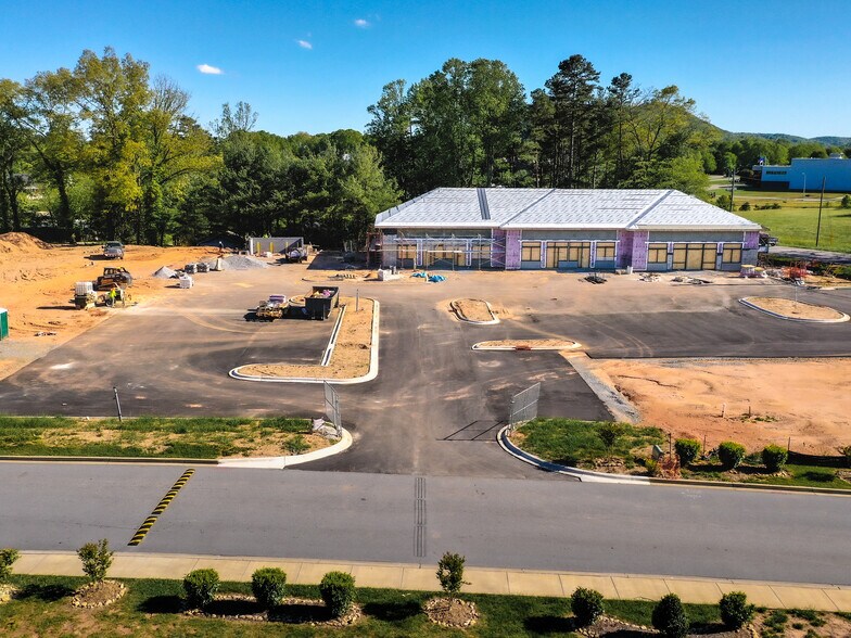 More Photos Of 1874 Brevard Rd, Arden Storefront Retail Office For Lease