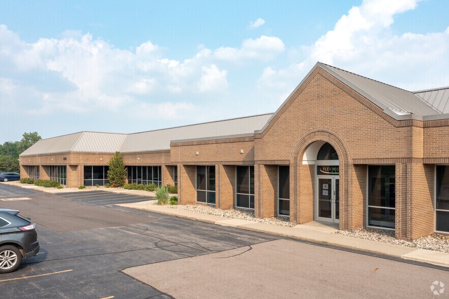 More Photos Of 17225 Federal Dr, Allen Park Research And Development For Sale