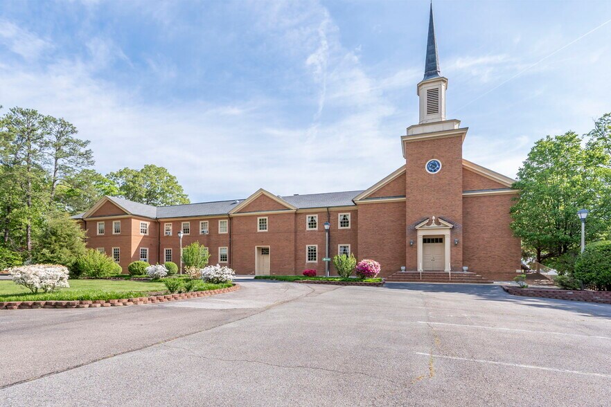 More Photos Of 7740 Cherokee Rd, Richmond Religious Facility For Sale