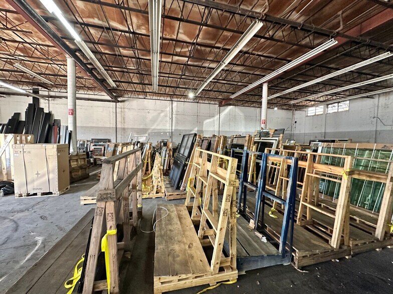 More Photos Of 7620 W 2nd Ct, Hialeah Warehouse For Sale