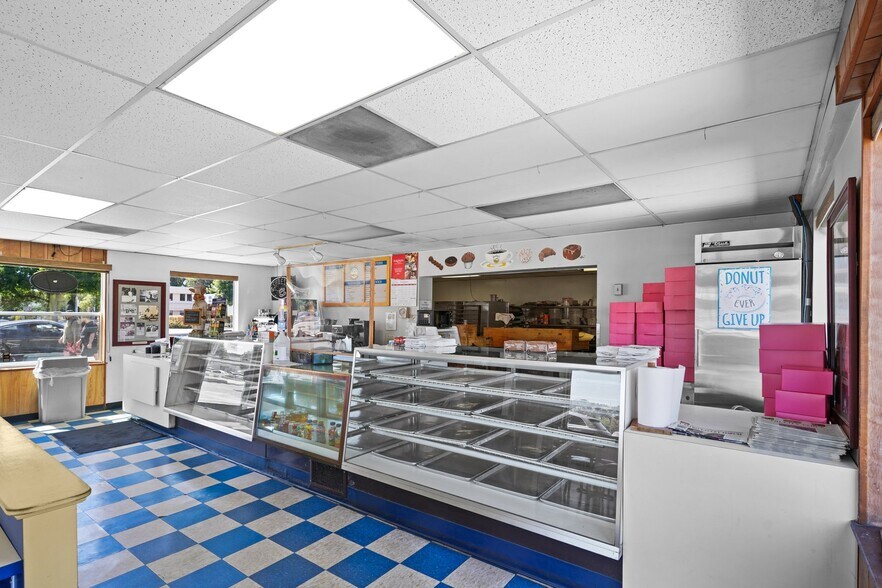 More Photos Of 3692 Castro Valley Blvd, Castro Valley Restaurant For Sale