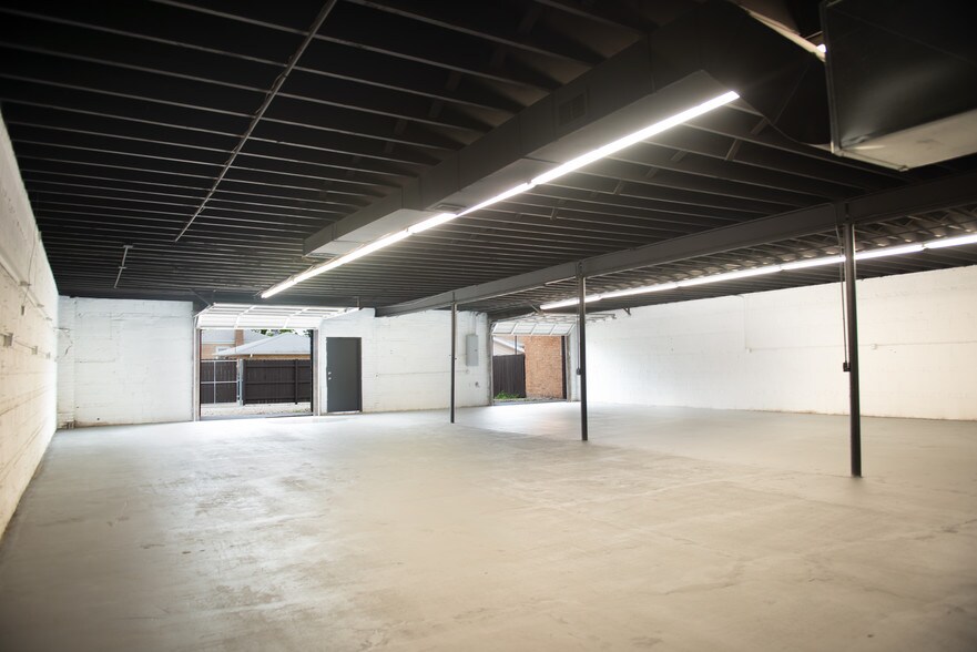 More Photos Of 5710-5712 S Central Ave, Chicago Warehouse For Sale
