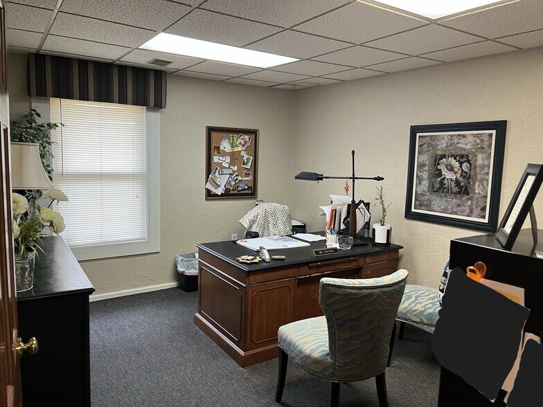 More Photos Of 4920 Reed Rd, Columbus Loft Creative Space For Lease