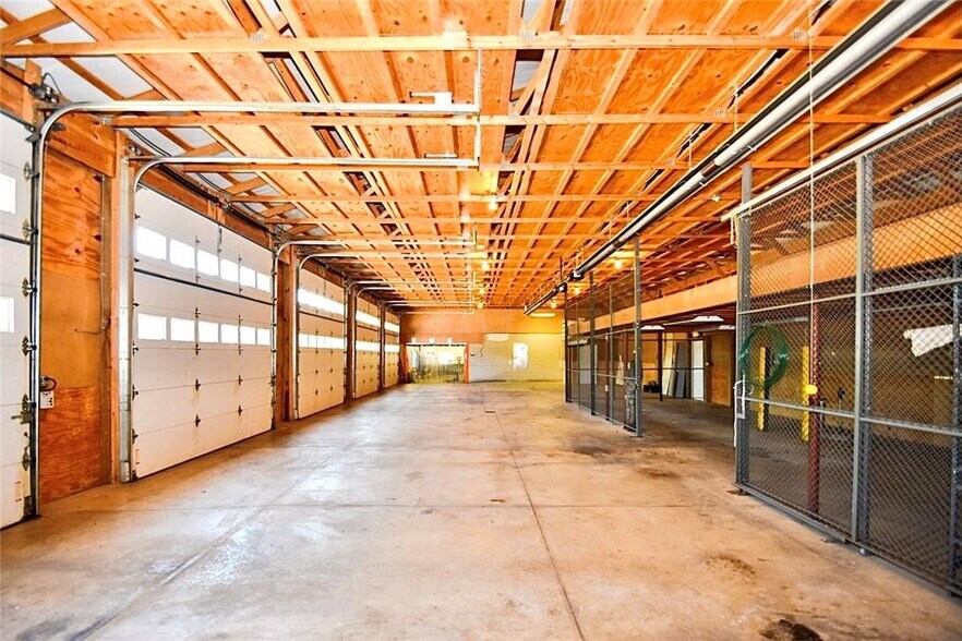 More Photos Of 4001 Cleveland Ave S, Canton Industrial For Sale