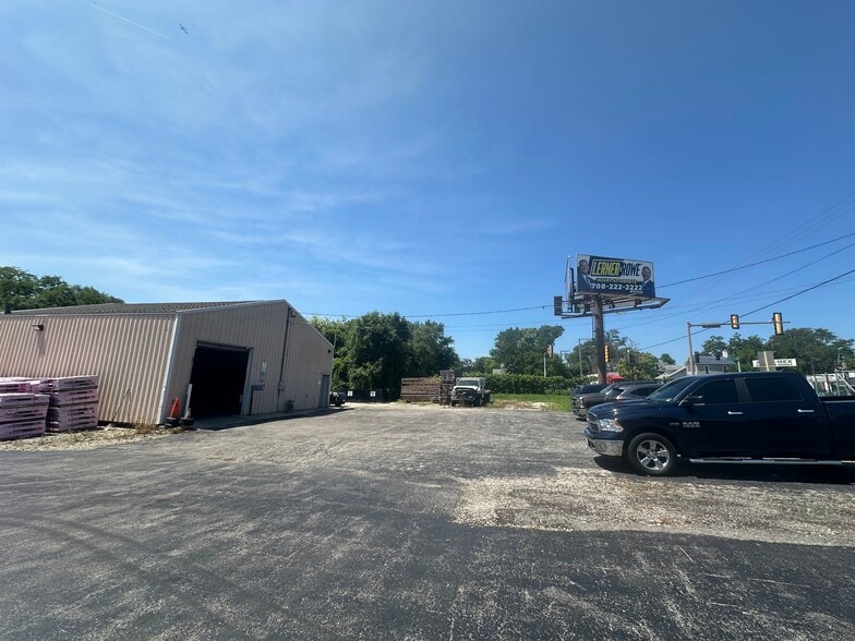 Primary Photo Of 1602 E Cass St, Joliet Warehouse For Sale