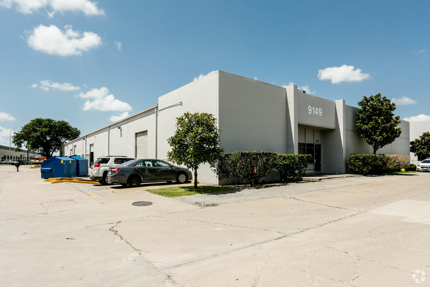 Primary Photo Of 9149-9151 Wallisville Rd, Houston Warehouse For Lease