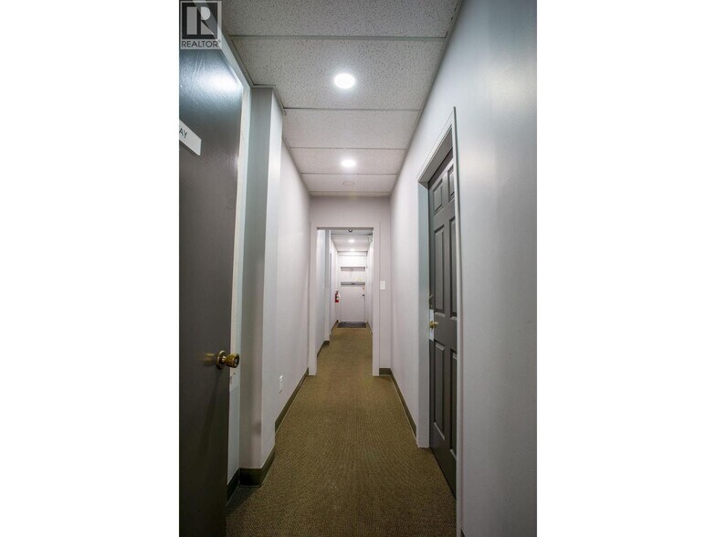 More Photos Of 1455 Ellis St, Kelowna Office Residential For Sale