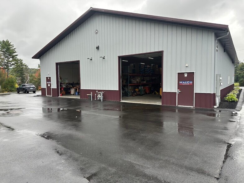 Primary Photo Of 237 Londonderry Tpke, Hooksett Industrial For Lease