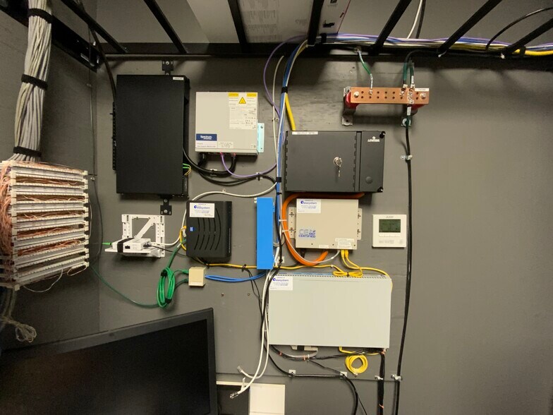 More Photos Of 3436-3500 Granite Cir, Toledo Medical For Lease