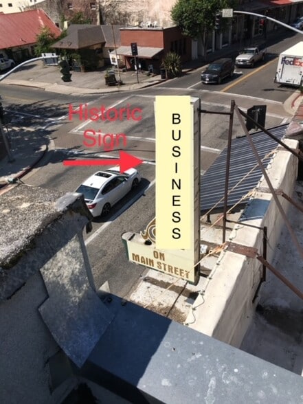 More Photos Of 106 E Main St, Grass Valley Restaurant For Sale