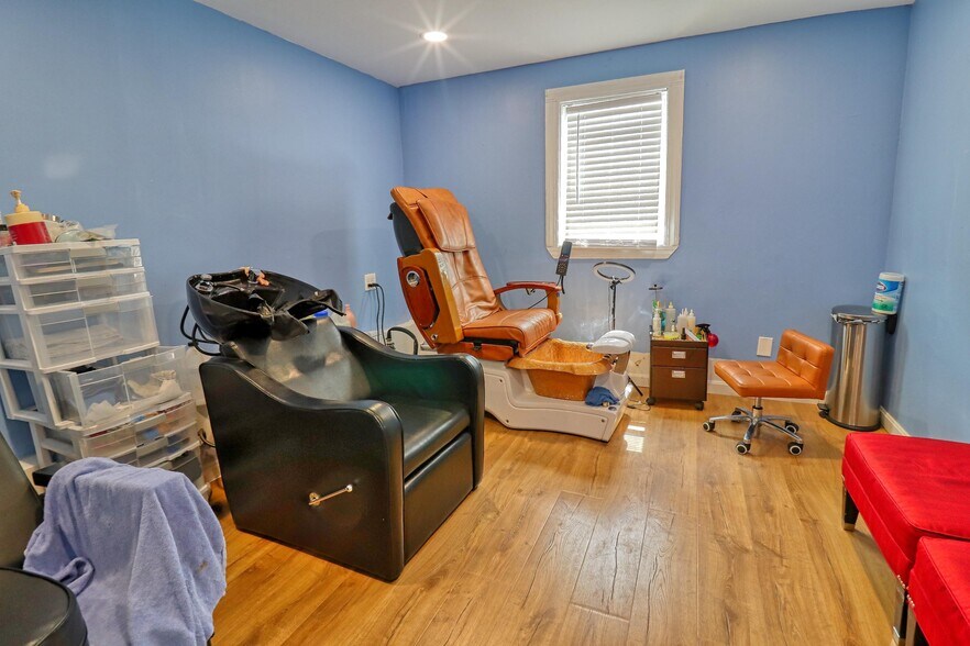 More Photos Of 324-326 Broadway, Lawrence Office Residential For Sale