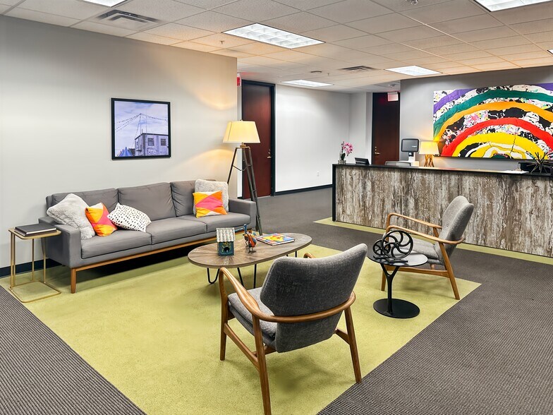 More Photos Of 111 N Orange Ave, Orlando Coworking Space