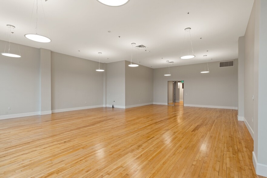 More Photos Of 208 Fayetteville St, Raleigh Loft Creative Space For Lease