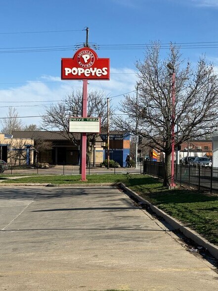 More Photos Of 3100 Prospect Ave, Kansas City Fast Food For Lease