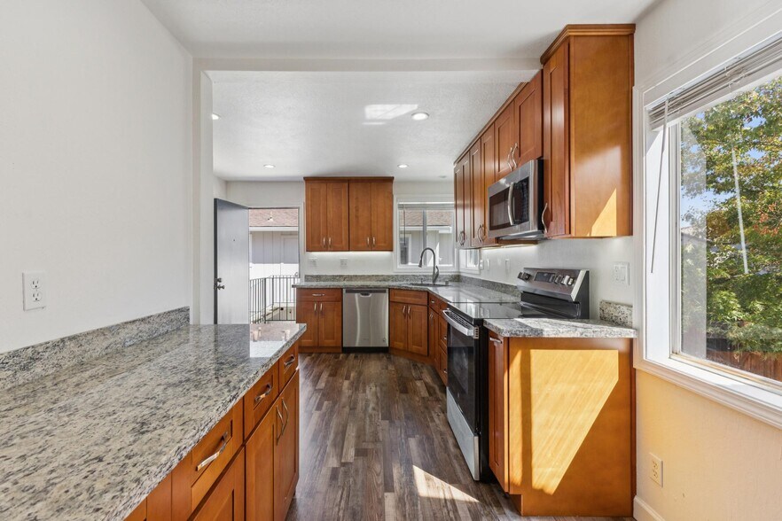 More Photos Of 3851 Vineyard Ave, Pleasanton Apartments For Sale