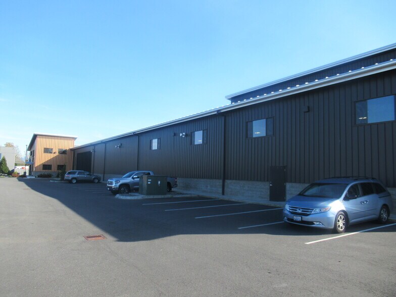More Photos Of 1830 Scout Pl, Ferndale Warehouse For Sale