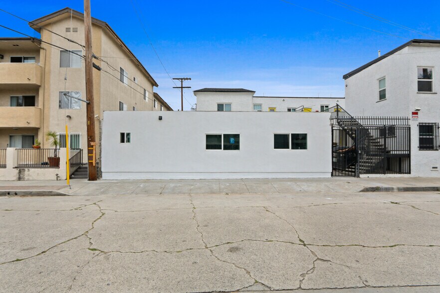 More Photos Of 4201 S Council St, Los Angeles Apartments For Sale