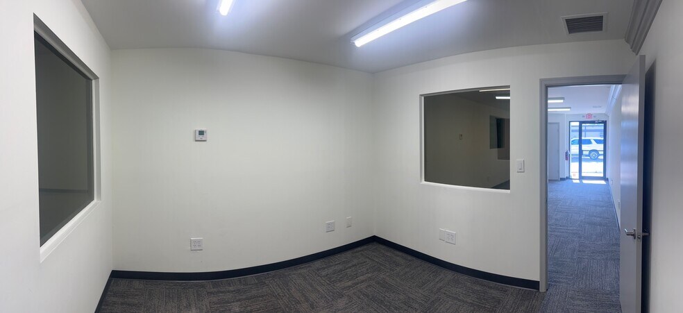 More Photos Of 3132 Fortune Way, Wellington Warehouse For Lease