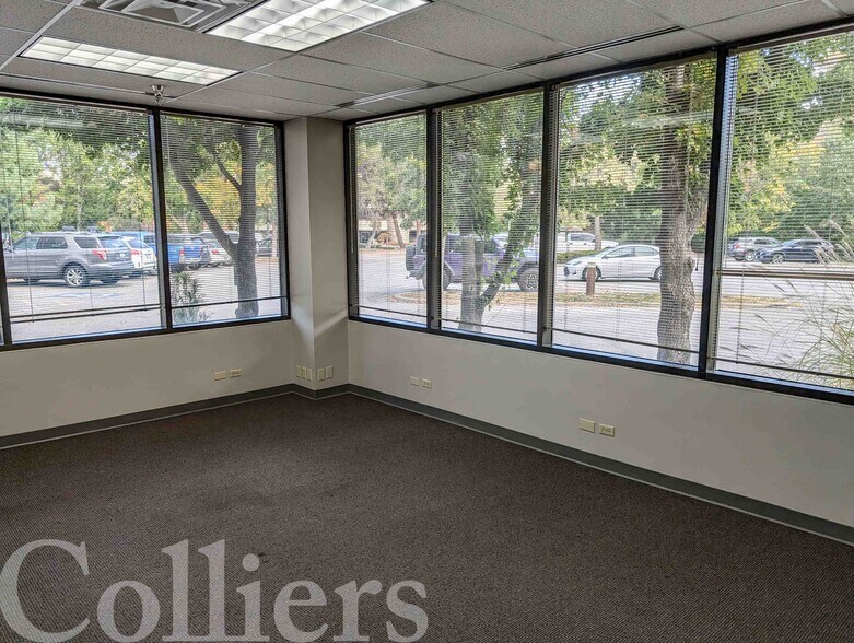 More Photos Of 345 S Bobwhite Ct, Boise Office For Sale