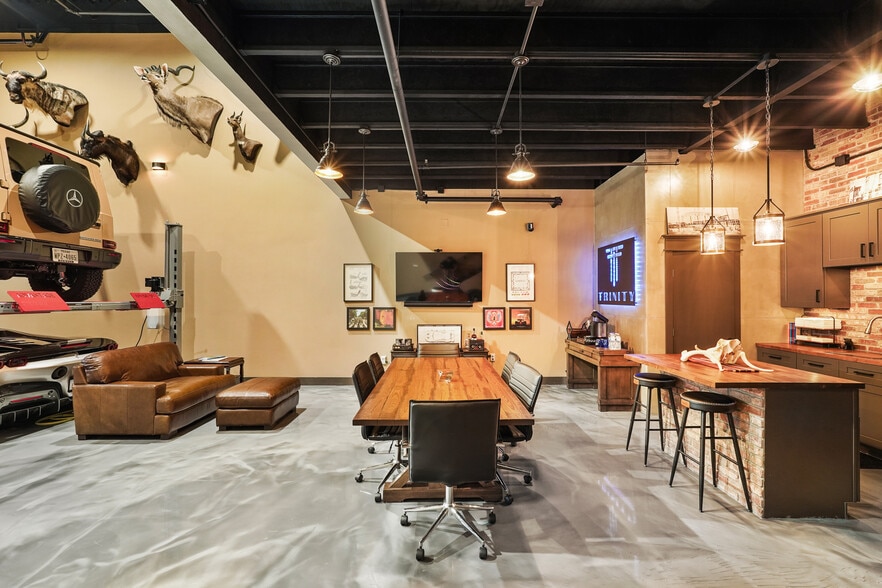 More Photos Of 1435 FM 1463 Rd, Katy Showroom For Sale