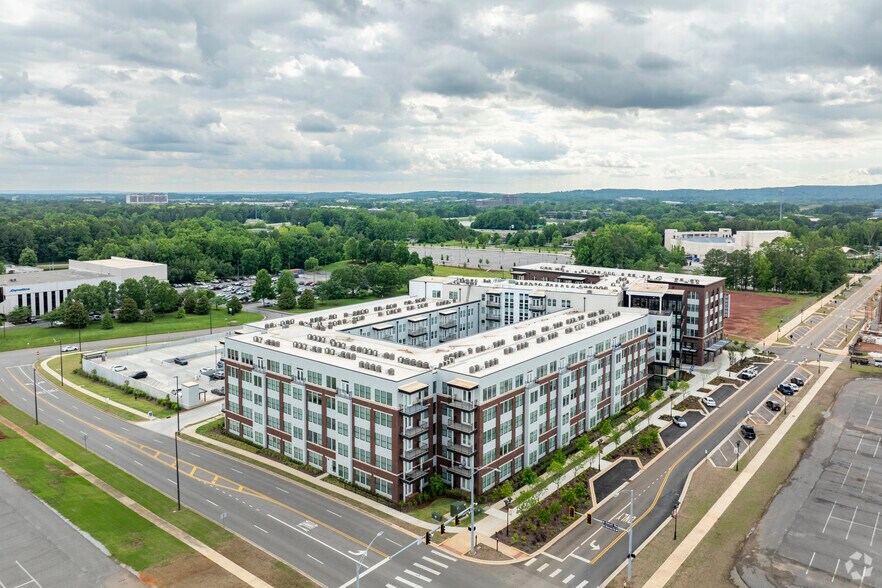 More Photos Of 5801 Sanderson St, Huntsville Apartments For Lease