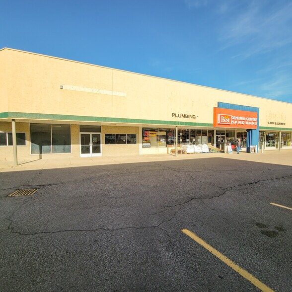 More Photos Of 601-637 Central Ctr, Chillicothe Unknown For Lease