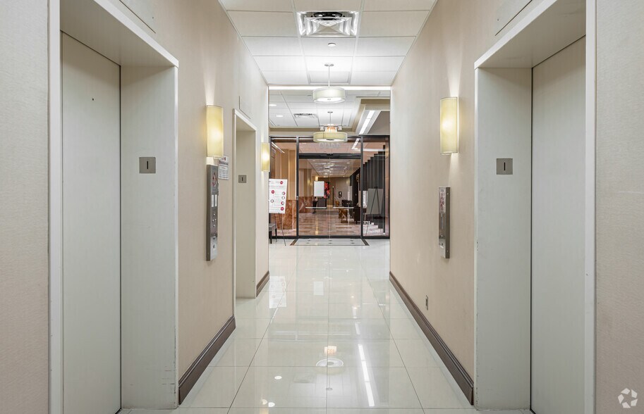 More Photos Of 4400 Pga Blvd, Palm Beach Gardens Office For Lease