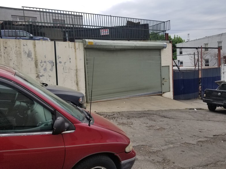 More Photos Of 229 S Waverly St, Yonkers Specialty For Sale