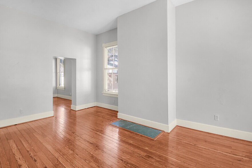 More Photos Of 301 E Henry St, Savannah Multifamily For Sale