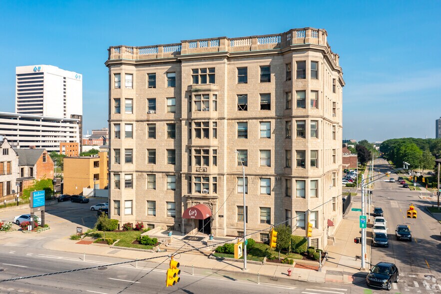 More Photos Of 1001 E Jefferson Ave, Detroit Apartments For Lease