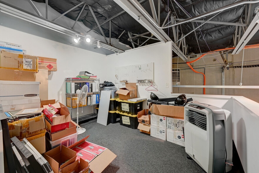 More Photos Of 7030 E 46th Avenue Dr, Denver Warehouse For Sale