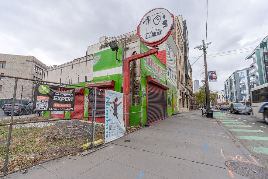 More Photos Of 325-329 Newark Ave, Jersey City Land For Sale