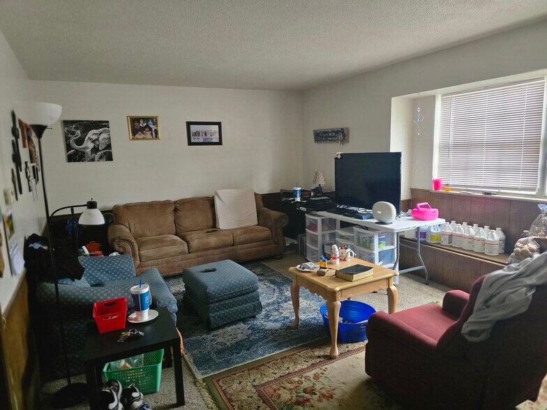 More Photos Of 415 Harmon Ave, Watonga Apartments For Sale