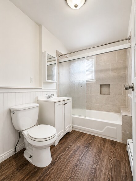 More Photos Of 40 Vine St, Bridgeport Multifamily For Sale