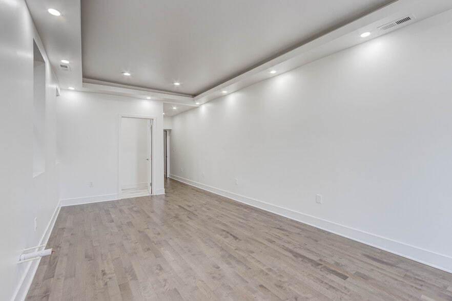 More Photos Of 833 N Howard St, Baltimore Storefront Retail Office For Lease