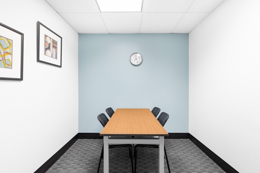 More Photos Of 4838 Richard Rd SW, Calgary Coworking Space