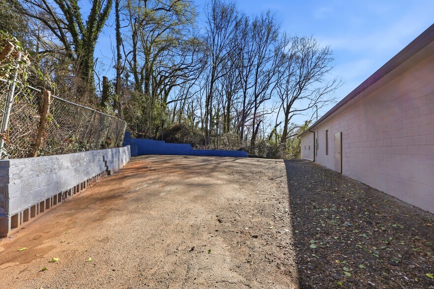 More Photos Of 203 Caulder Cir, Spartanburg Lodge Meeting Hall For Sale