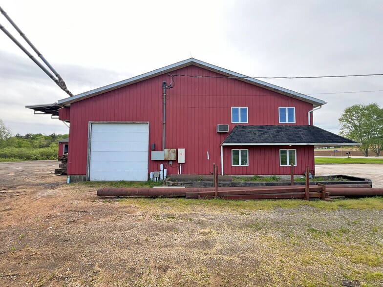 More Photos Of 9711 Perry Hwy, Waterford Warehouse For Sale